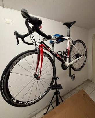 Bicicletta da corsa in carbonio