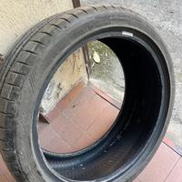 Vedendo 2 gomme estive