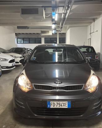 Kia Rio 1.1 CRDi High Tech OK NEOPATENTATI