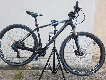 Mtb Cube Carbonio tg. L ruote da 29