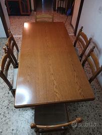 Tavolo allungabile con sedie