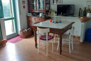 Casa tra collina e mare