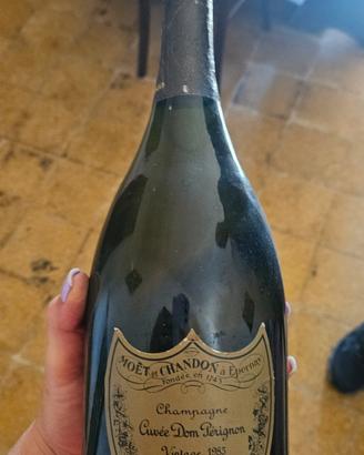 champagne dom perignon  1985