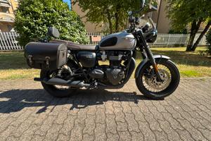 Triumph Bonneville T120 Black immacolata