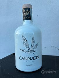 Bottiglia Gin Cannagin