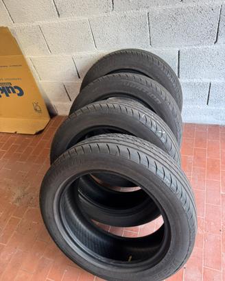 20€ cad Pneumatici 1 treno estivo e 2 invernali