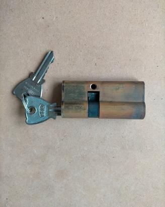 cilindro per serratura porta