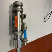 Pistola cannocchiale segnaletica stradale