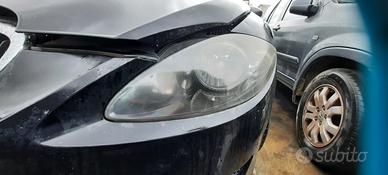 SEAT LEON 2004 - FARO ANTERIORE SINISTRO