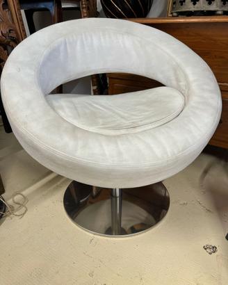 POLTRONA 'HELLO' SOFTLINE PER KYLIE MINOGUE