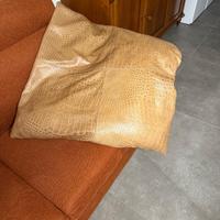 Cuscino in pelle
