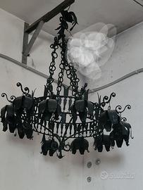 lampadario in ferro battuto