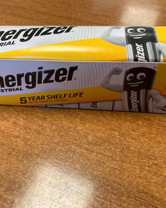 Energizer 12 pile batteria nuove 9V alcaline 6LR61