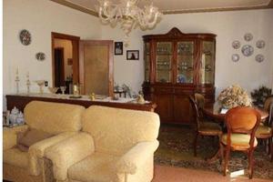 Villa di 150 m² con 5 locali e box auto a Meolo