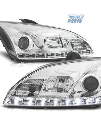 FARI FORD FOCUS 04-08 LUCE DIURNA A LED FONDO CROM