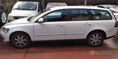 VOLVO V50 V50 1.6 D Momentum