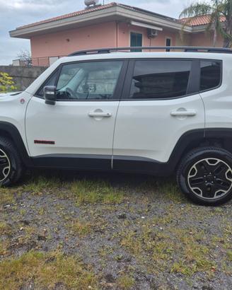 Jeep Renegade 2.0 Mjt 170CV 4WD Low Trailhawk