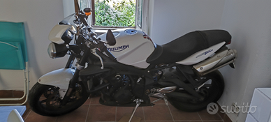 Triumph street triple 675 r 2010