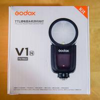 Godox V1 n