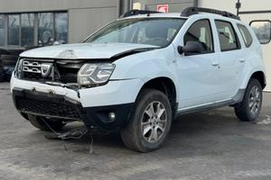 DACIA DUSTER per ricambi usati K4MH6