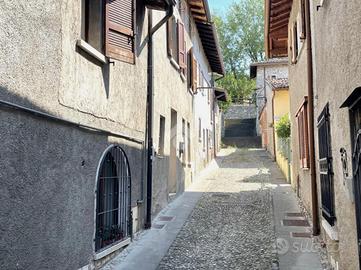 4 LOCALI A LONATO DEL GARDA