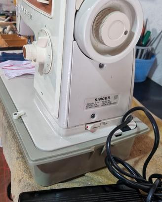 Macchina per cucire singer 518