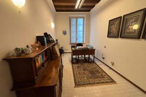 Stanza uso professionale - Centro storico Parma
