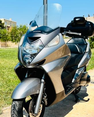 Honda Silver Wing 400