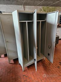 Armadietti spogliatoio sporco pulito