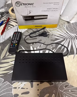 Decoder satellitare