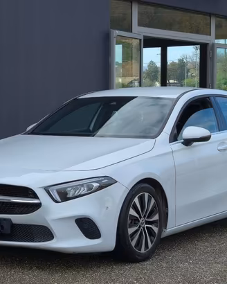 MERCEDES-BENZ A 180 d Automatic Business Pelle-N
