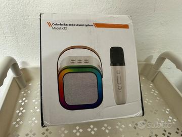 Cassa bluetooth con microfono nuova