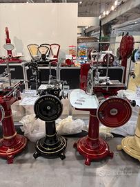 Bilance e affettattrici a volano Berkel restaurate