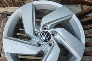 Kit 4 Cerchi in lega 17" Originali VW Golf 8