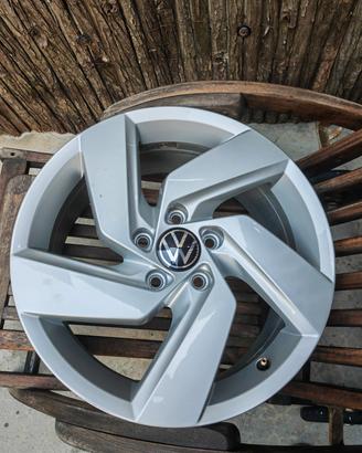 Kit 4 Cerchi in lega 17" Originali VW Golf 8
