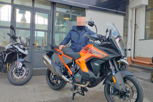 KTM 1290 super Adventure s tech pack