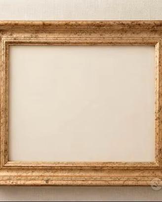 Elegante cornice anticata