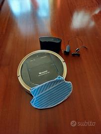 Robot aspirapolvere e lavapavimenti 