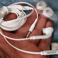 Auricolari stereo a filo con pulsantini Samsung