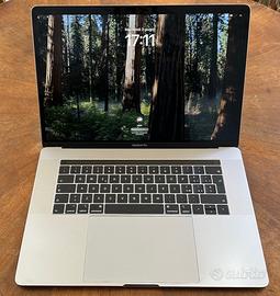 Apple MacBook Pro 15  Intel QuadCore i7 2.7Ghz