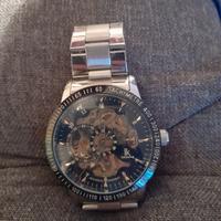 orologio carica a polso 