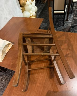 Stock sedie classiche  per ristorante..
