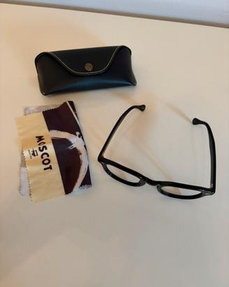 Occhiali moscot