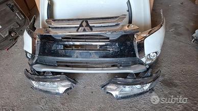 MITSUBISHI OUTLANDER 2.2D MUSO COMPLETO 15-19