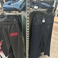 Arredamento negozio,(a parte registratore Cassa)