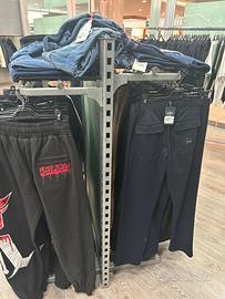 Arredamento negozio,(a parte registratore Cassa)