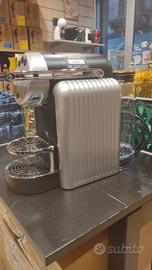 Macchina caffè Nespresso professional