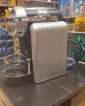 Macchina caffè Nespresso professional