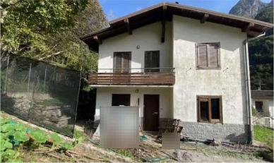 Villetta a schiera a Valbondione (BG)