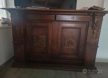 mobile in legno massello